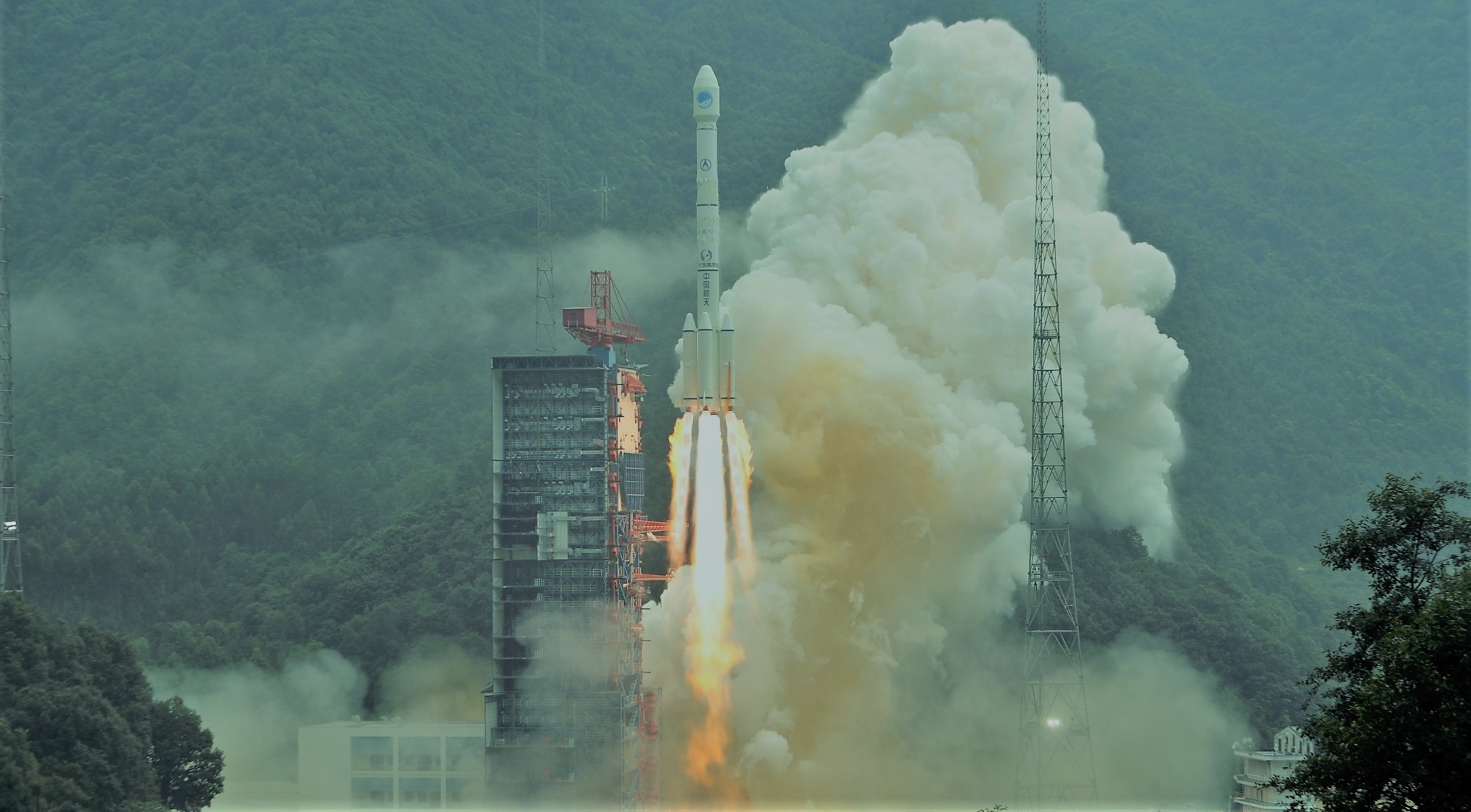 Science Roundup: Dragon teeth; China's rocket launch; SpaceX astronauts first trip