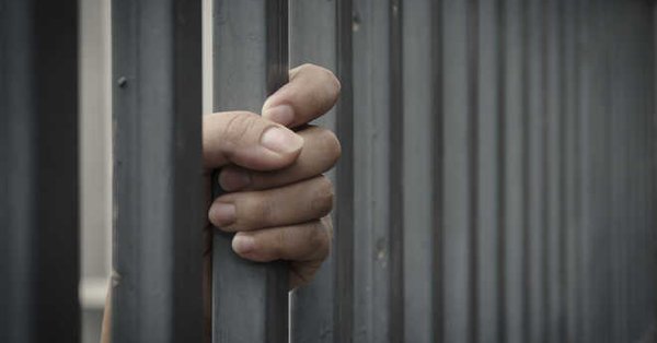 Meghalaya undertrial prisoner escapes from police car on way to hospital