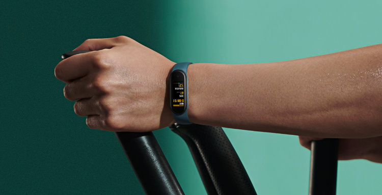 Xiaomi Mi Band 5 vs Amazfit Band 5: Which fitness band offers best value?