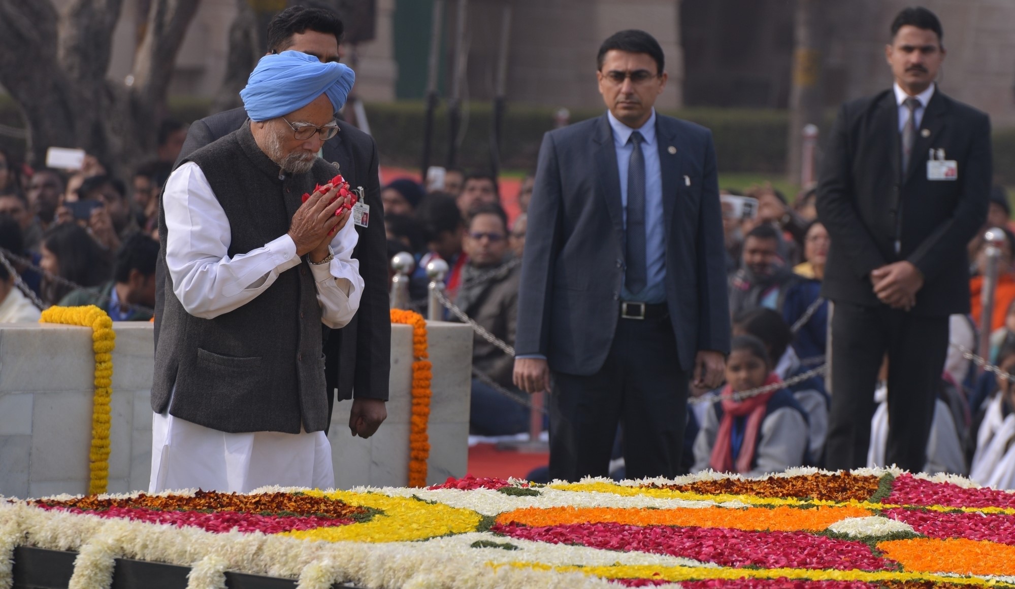 Manmohan Singh says business community struggling due to 'hostile narrative'
