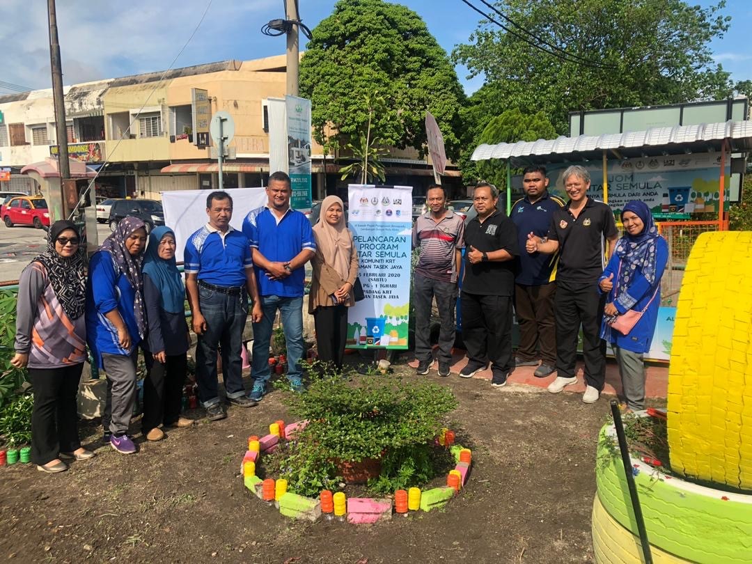 Local community kick-starts recycling initiative to reduce waste end-up at Kinta River